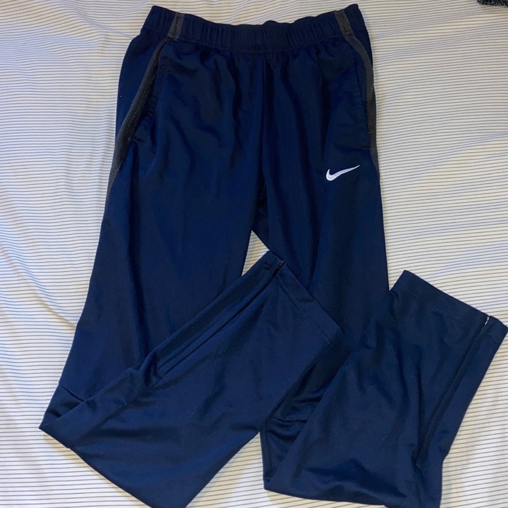 Nike joggers NWOT